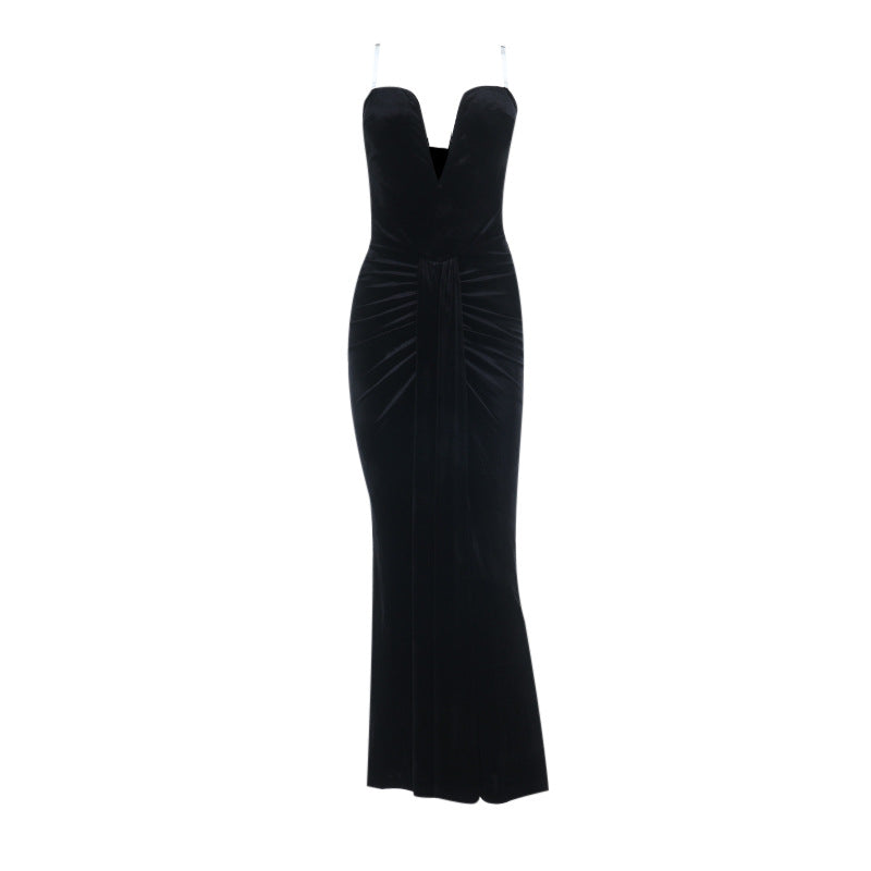 Samtkleid Seitenansicht figurbetont - Solea